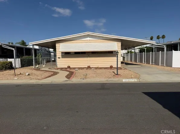26116 Butterfly Palm Dr, Homeland, CA 92548