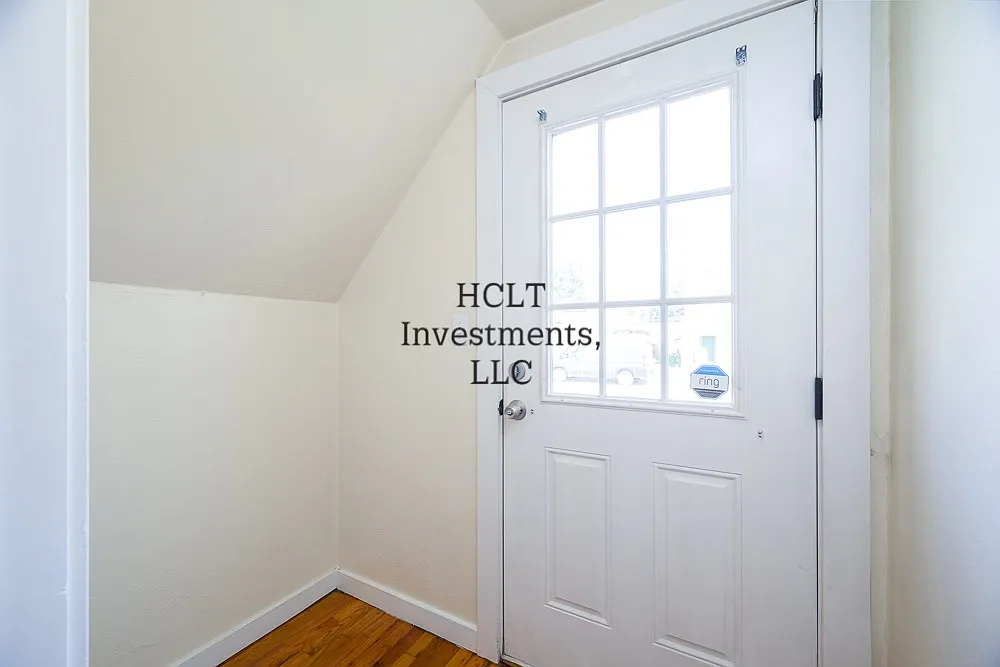 2 bed, 1100 sqft, $1,450 — Photo 4