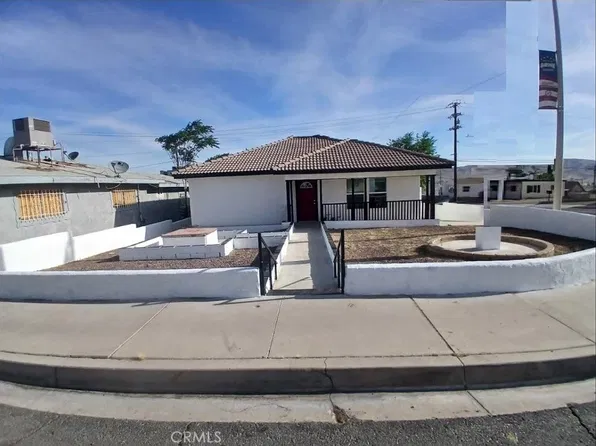 409 E Fredricks St, Barstow, CA 92311