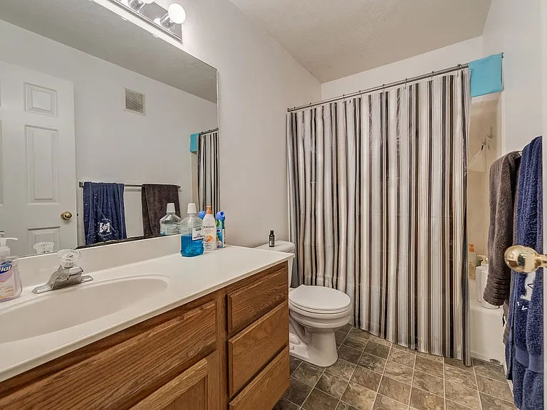529 N 790 E #211 — Photo 6