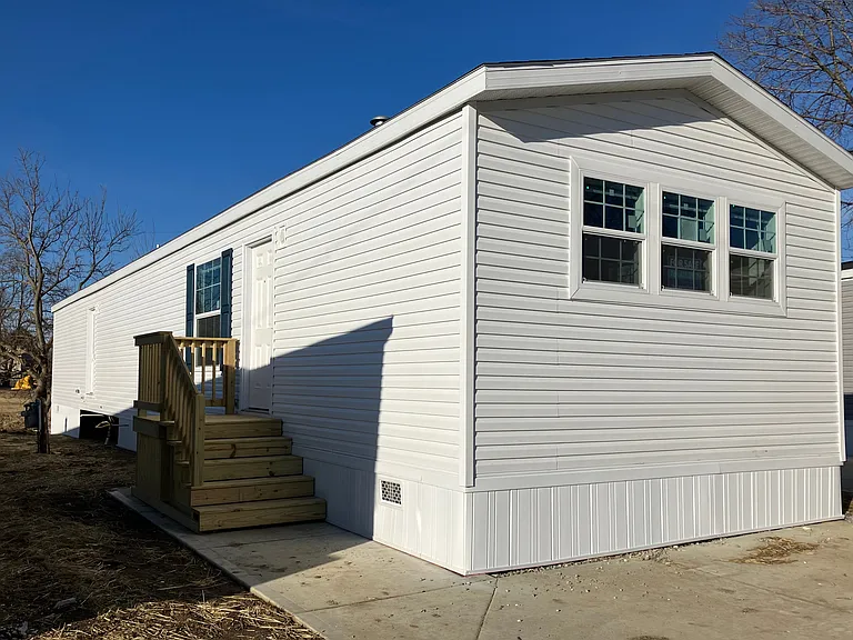 500 W Payton St #37 — Photo 1