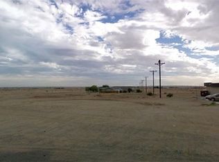 1281 S Marina Dr, Thermal, CA 92274