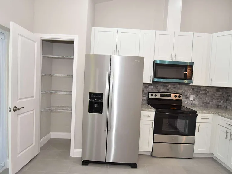17 Ryapple Ln #A — Photo 9