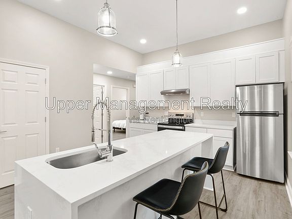 5th image of 837 Cherokee St #837