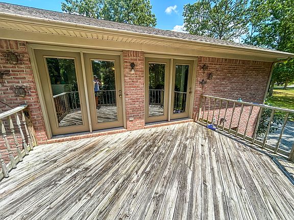 4th image of 151 Reese Dr