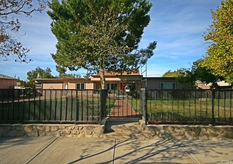 1st image of 919 Tribune St