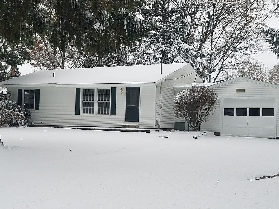 1st image of 15335 Kevin St