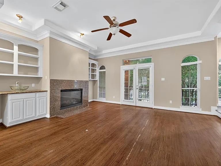 1015 Stanford St — Photo 10