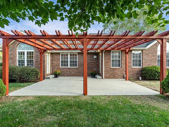 4th image of 1653 Scarlet Oak Dr