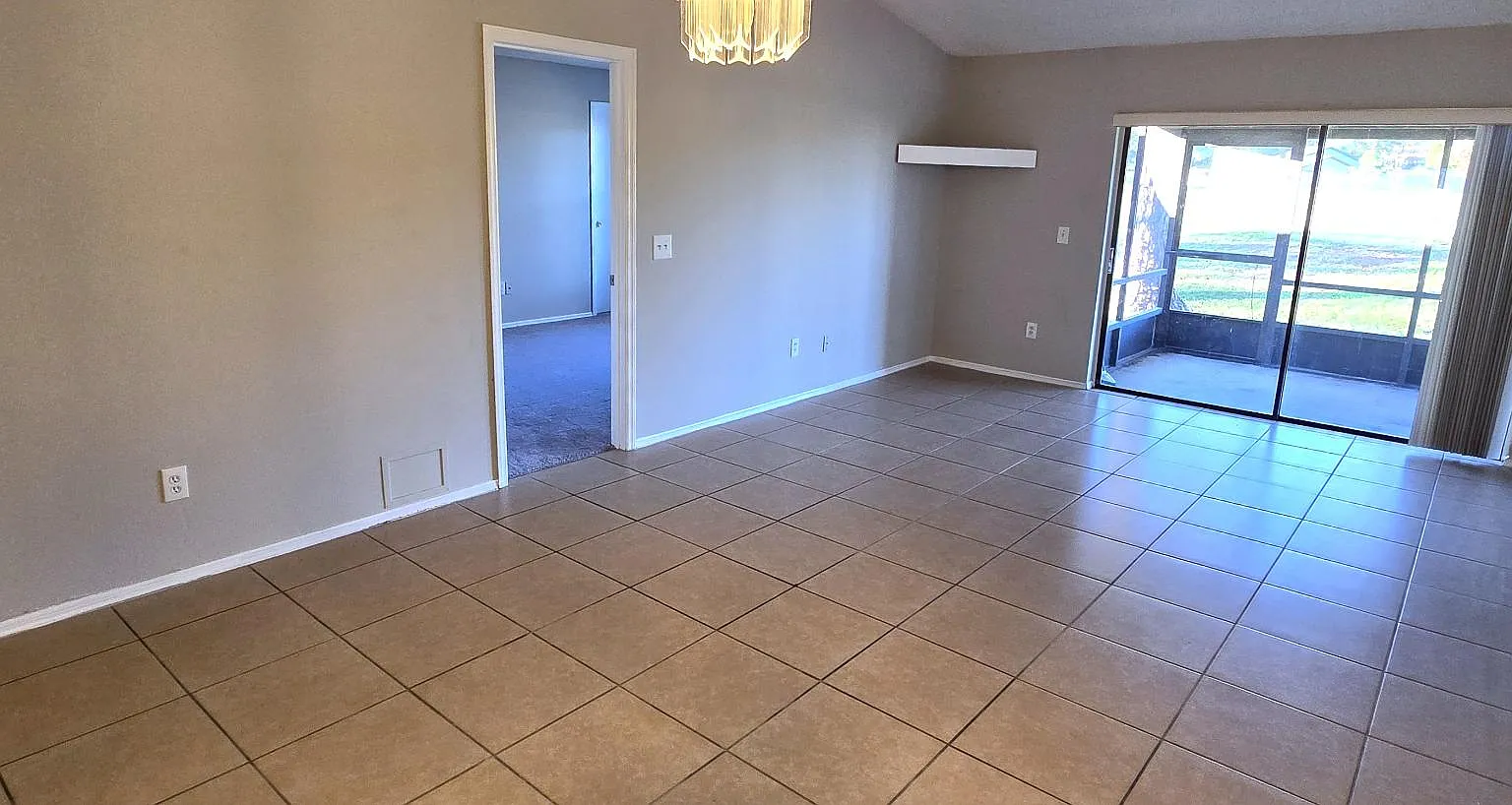 136 Pine Island Cir - 136 Pine Island Circle — Photo 3