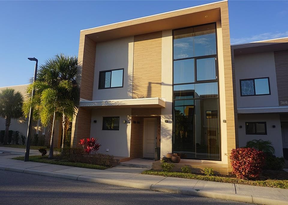 1st image of 3051 ROCKEFELLER WAY
