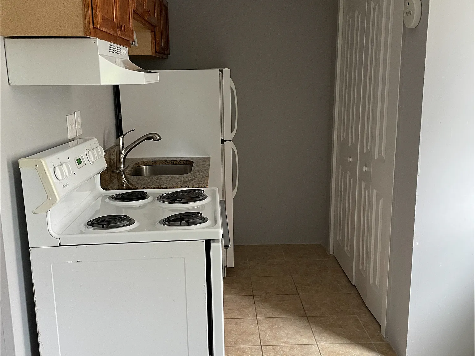 Studio, $1,175 — Photo 3
