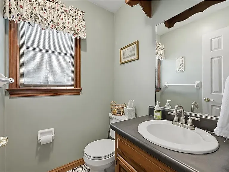708 Marston Dr — Photo 19