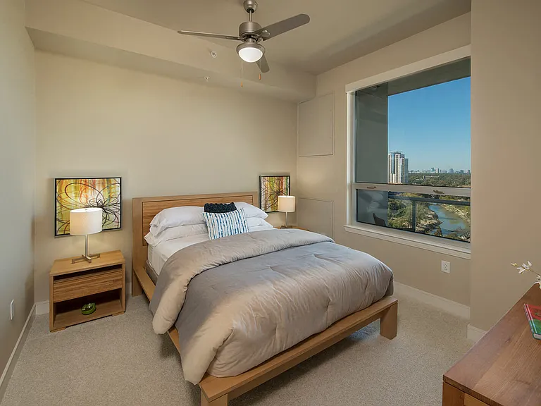 Views of the Buffalo bayou from your bedroom