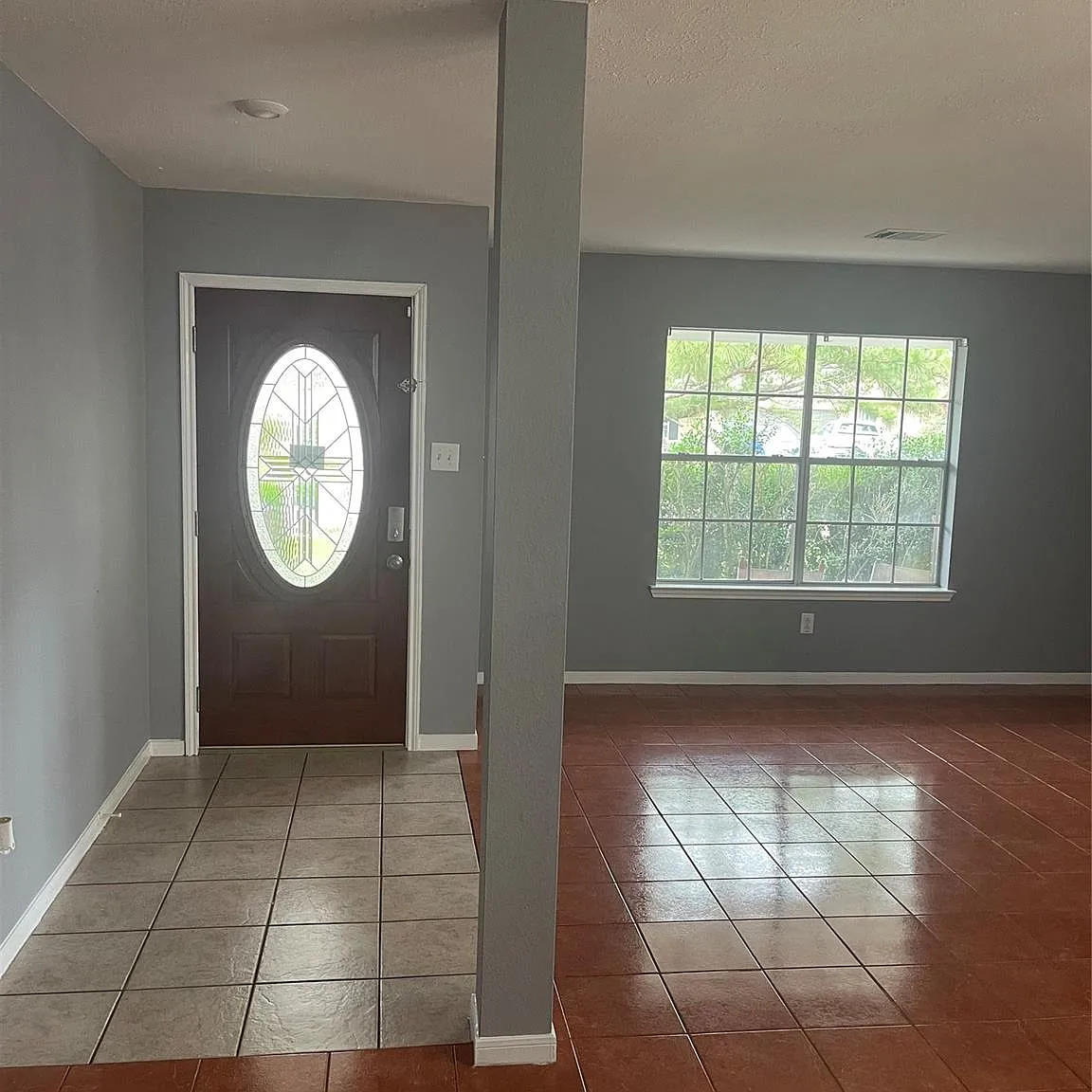 4 bed, 2.5 bath, 2578 sqft, $2,399 — Photo 4