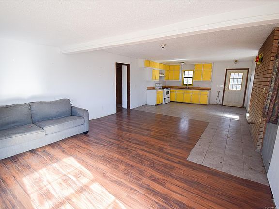 5th image of 313 W Evanjoy St