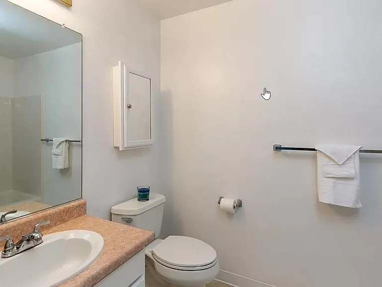 308 River St #B18 — Photo 11