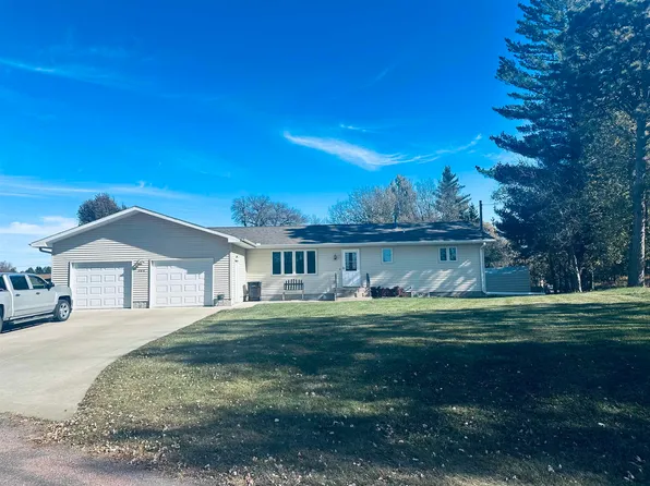308 N 10th St, Saint Edward, NE 68660