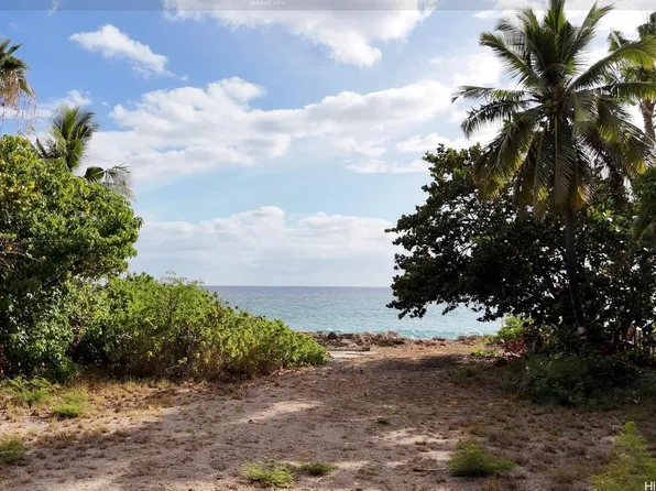 84-207 Makau St, Waianae, HI 96792