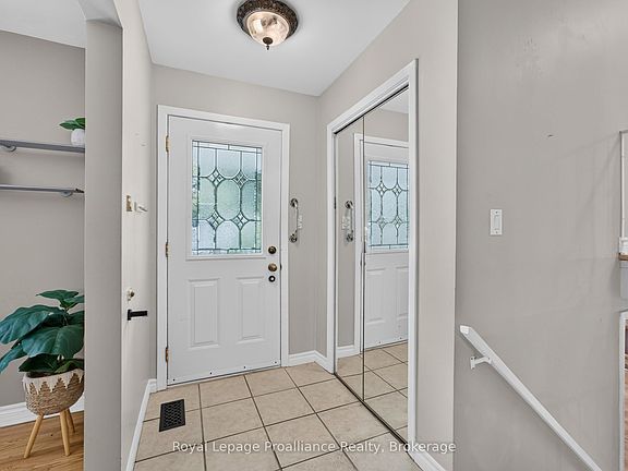 4th image of 12 Stavebank Rd