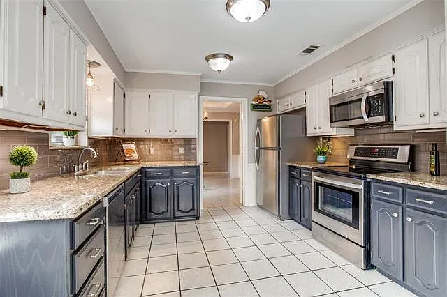 2729 Monet Pl — Photo 9