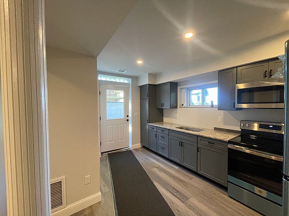 5th image of 112 E Broadway #B