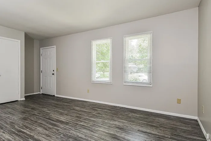1712 Gavin Dr — Photo 3