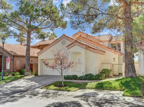 8941 Diamond Falls Dr, Las Vegas, NV 89117