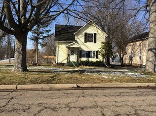 116 S Boulevard St, Vicksburg, MI 49097