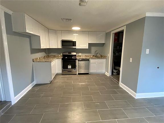 5th image of 942 Gallier St