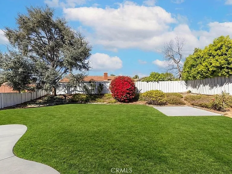 19841 Lombardy Ln — Photo 6