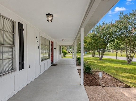 2nd image of 2578 Crape Myrtle St