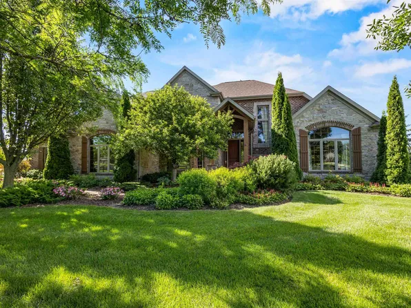 W3493 Equestrian Trl, Freedom, WI 54913