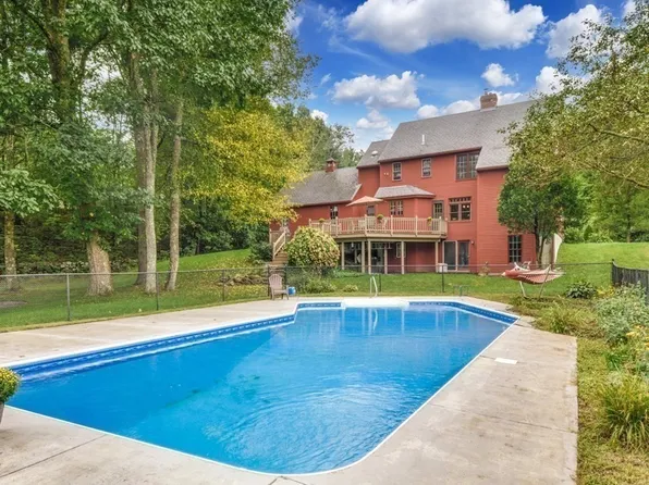 6 Parker Pl, Princeton, MA 01541