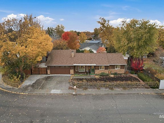 4th image of 1093 N Dalton Ave