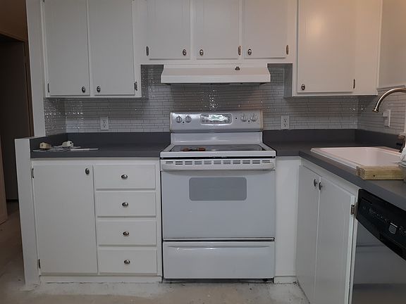 2nd image of 61 Birch Creek Dr #16