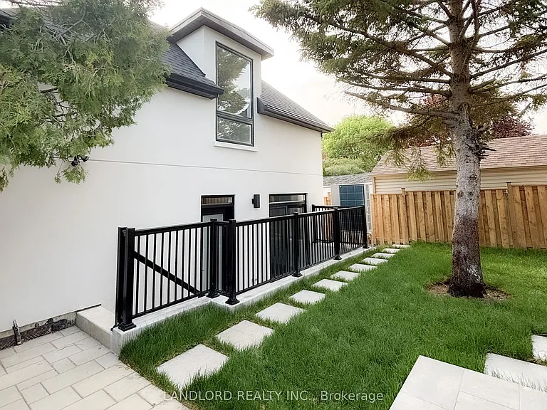 104 Frankdale Ave #GARDEN — Photo 1