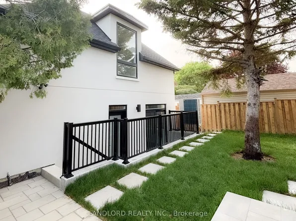 104 Frankdale Ave, Toronto, ON M4J 4A3