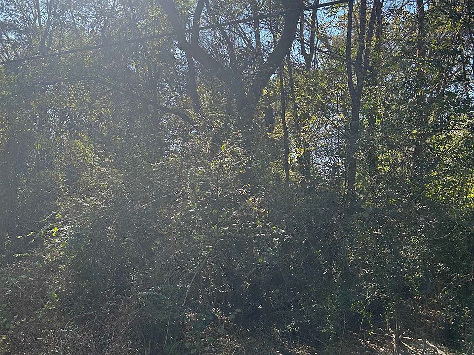 2nd image of Sanders St