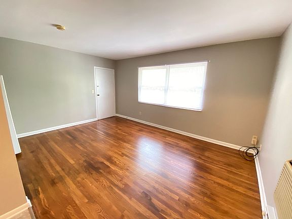 5th image of 378 Wyandotte Ave #C