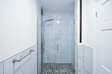 Rented by Joanne L Guthman, LREB