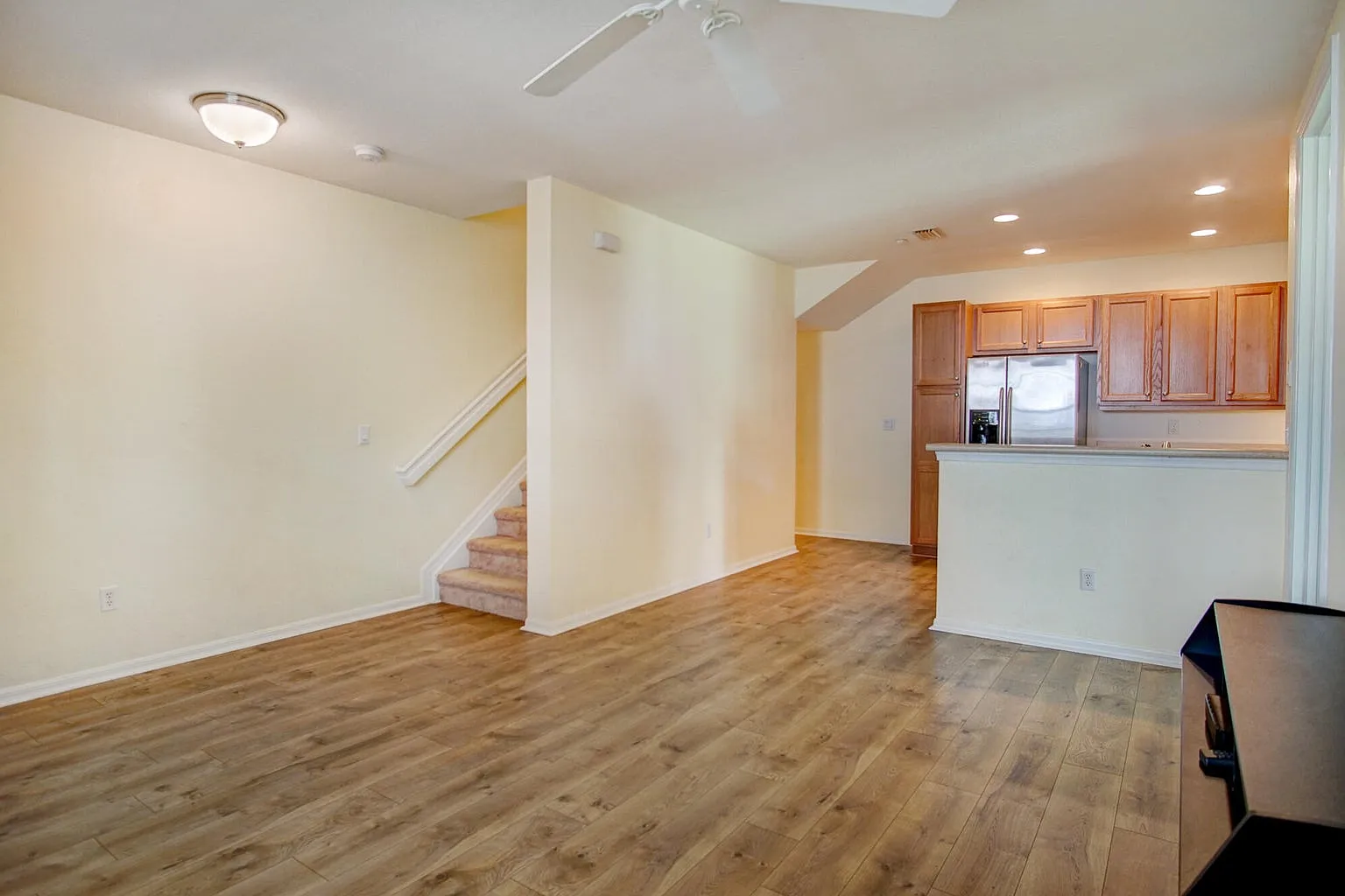 1020 E Longport Cir — Photo 3