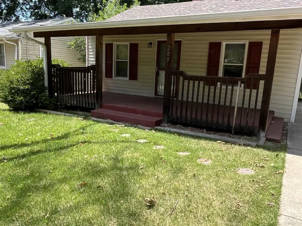 205 Elbring Dr, Saint Louis, MO 63135