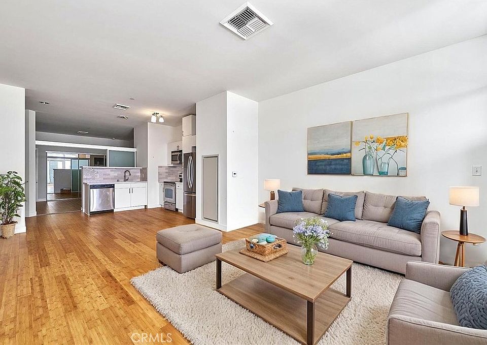 1st image of 3810 Wilshire Blvd APT 1904