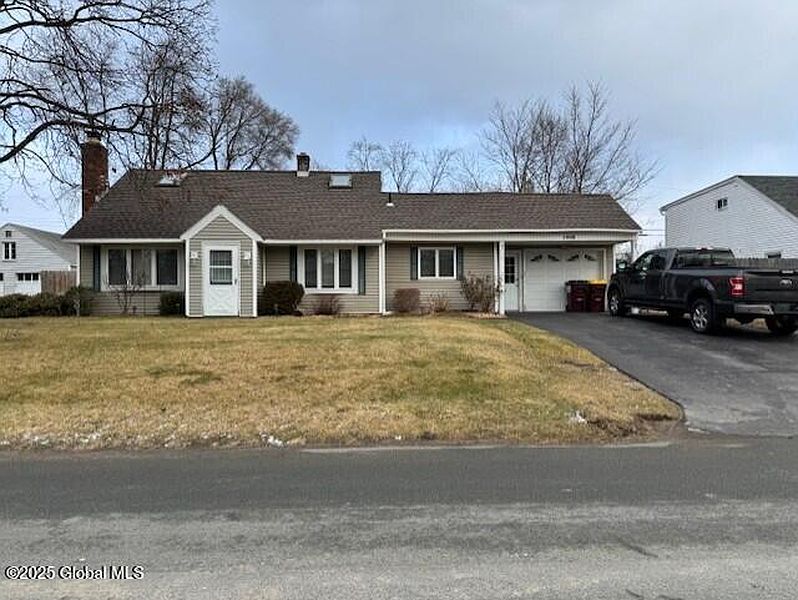 2nd image of 1028 Alheim Drive