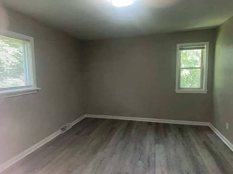 33507 Berville Ct — Photo 6