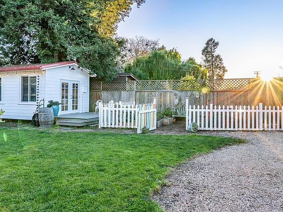 4th image of 3056 Spring Creek Drive