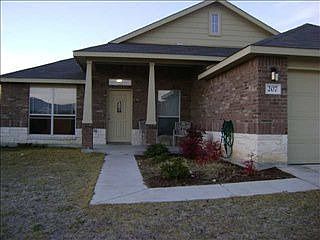 1st image of 207 Crowfoot Dr