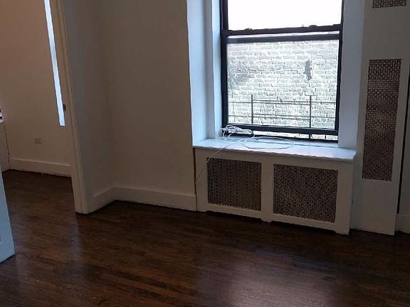2nd image of 542 E 14th St #2