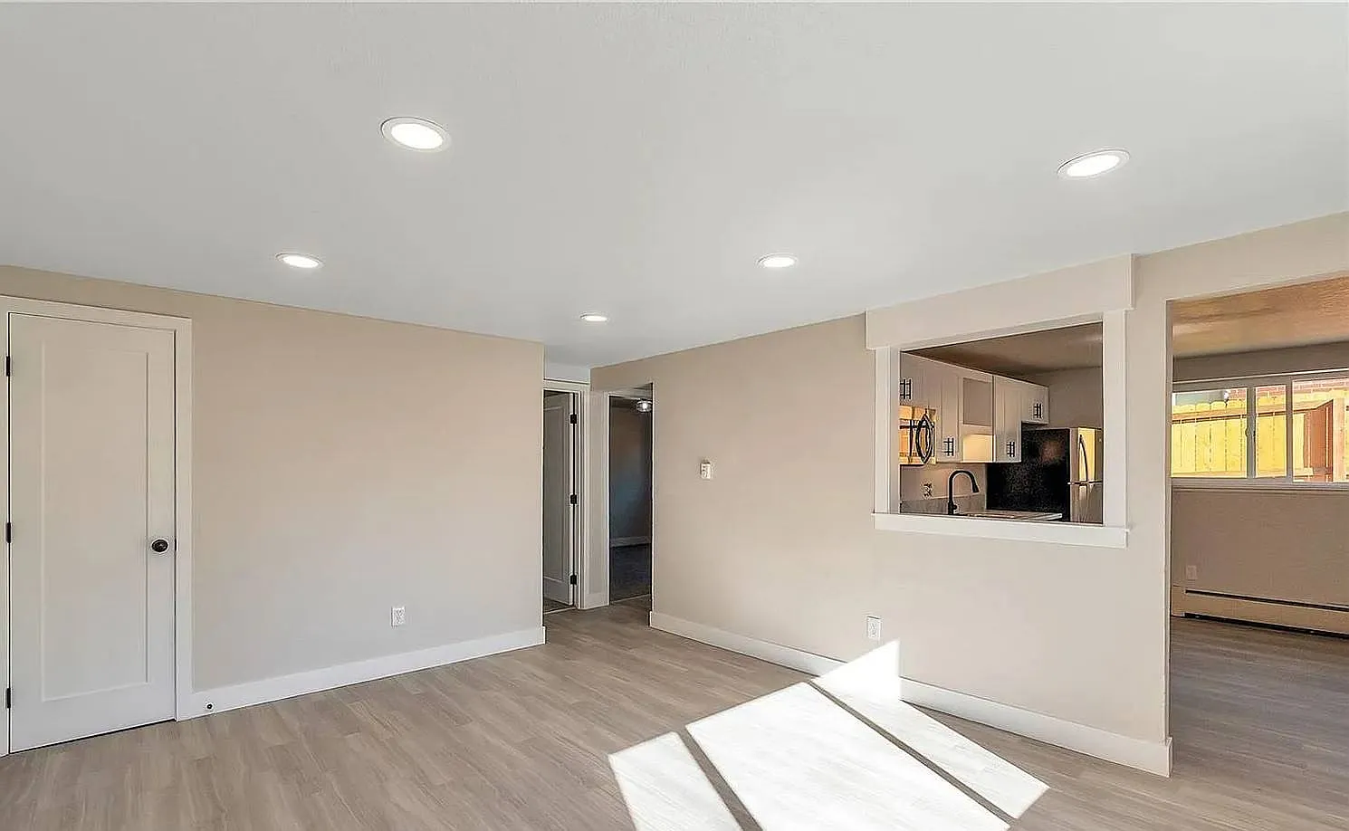 1300 Depew St — Photo 4